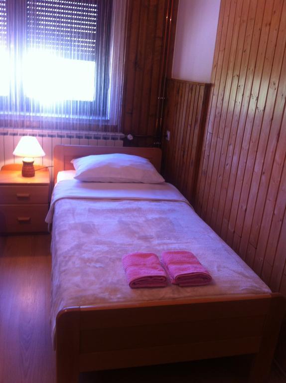 House Pribic Hotel Vrelo Koreničko Стая снимка