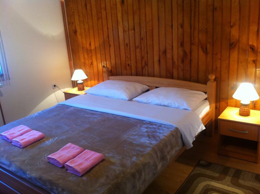 House Pribic Hotel Vrelo Koreničko Стая снимка