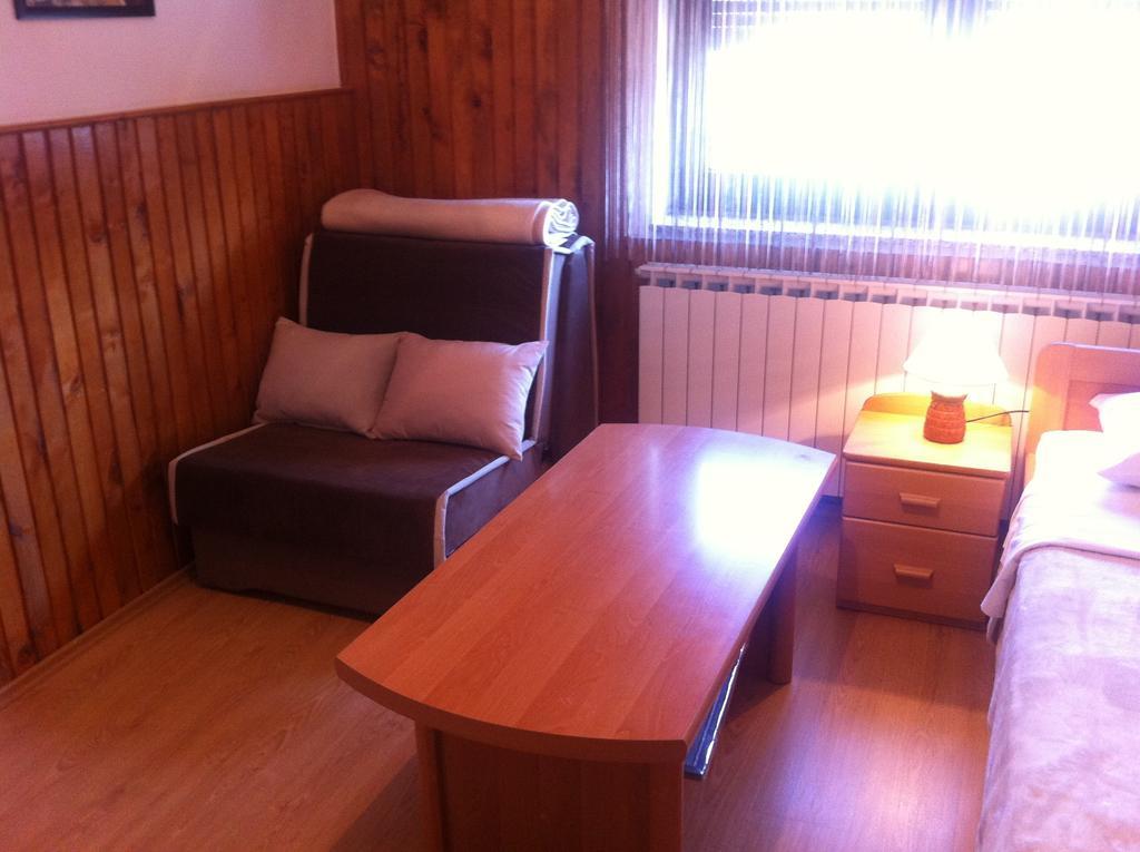 House Pribic Hotel Vrelo Koreničko Стая снимка