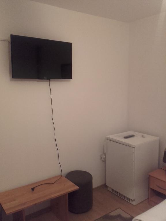 House Pribic Hotel Vrelo Koreničko Екстериор снимка